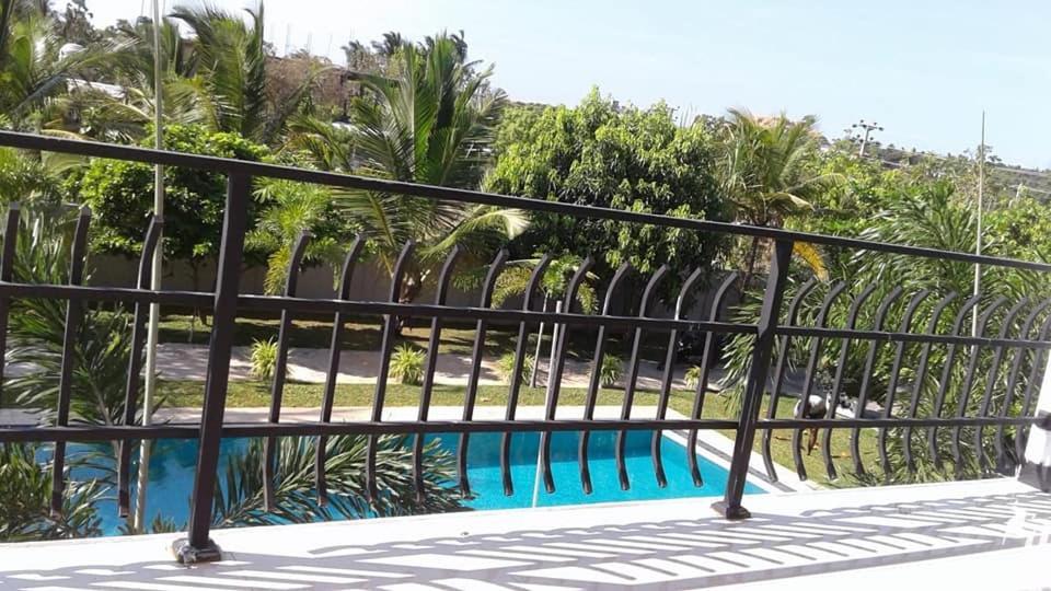 Sea Lagoon Beach Hotel Trincomalee Dış mekan fotoğraf