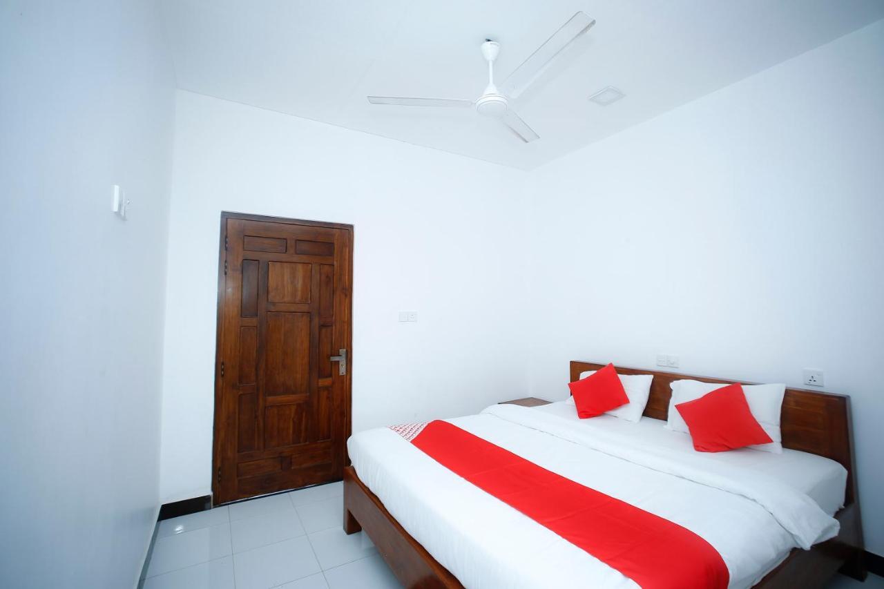 Sea Lagoon Beach Hotel Trincomalee Dış mekan fotoğraf